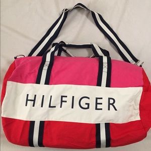 Tommy Hilfiger weekend bag